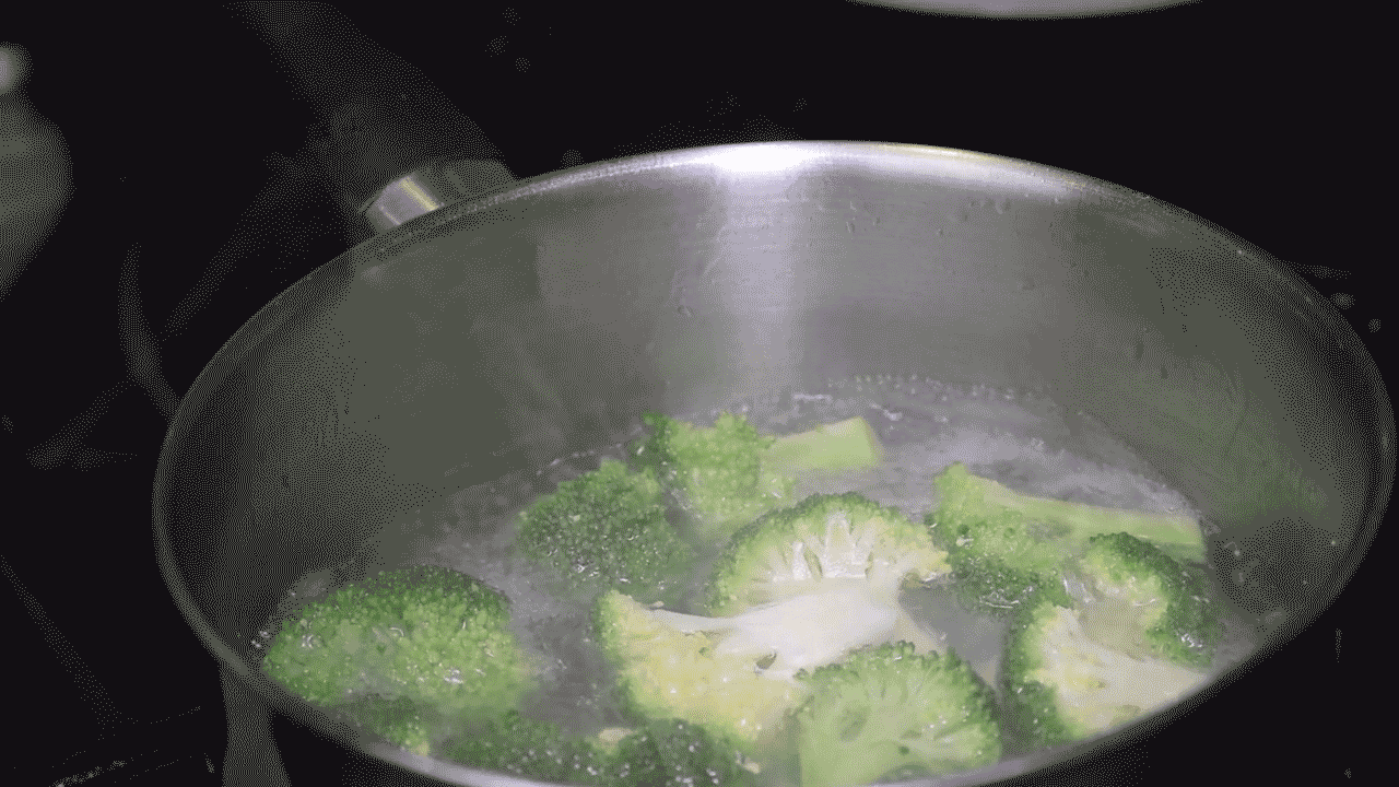 boiling-broccoli